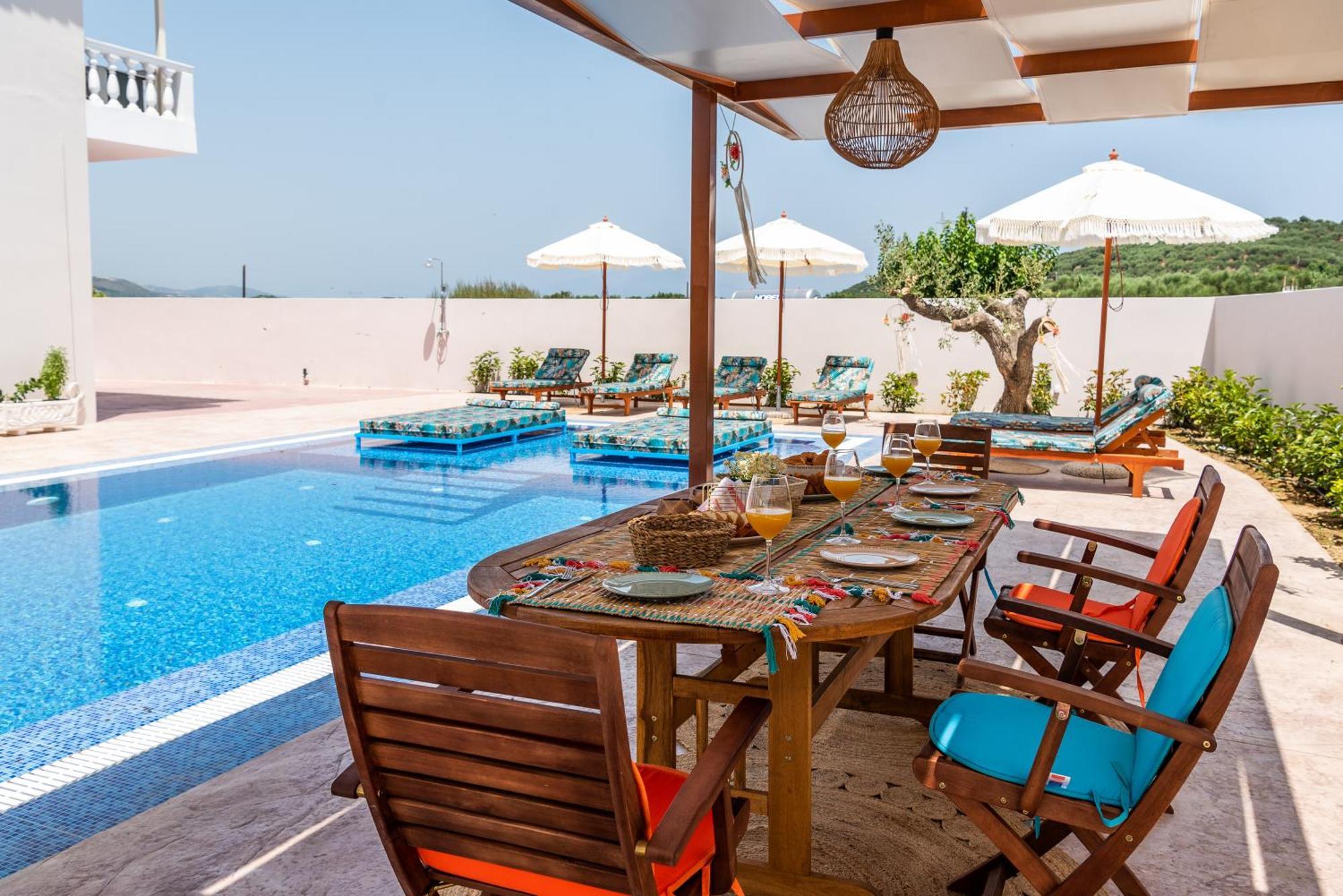 Holiday home Loula's